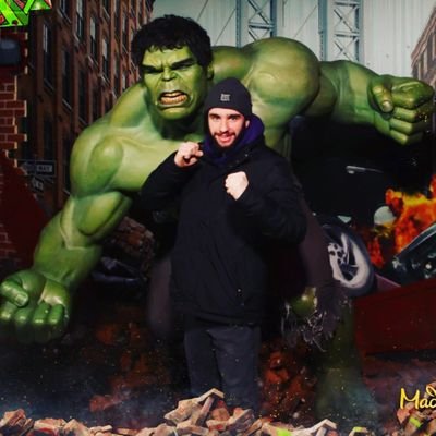 Profile Picture of Andy Snowden (@SnowdyGames) on Twitter