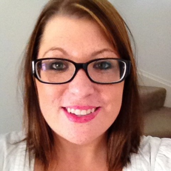 Kylie Merrick - Poshmark Profile Picture of Kylie Merrick (@cupcakekylie) on Poshmark