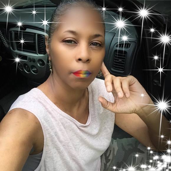 Profile Picture of Angie Mccleveland (@angiemc50) on Poshmark