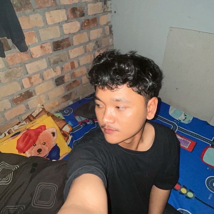 Profile Picture of _robertrough (@_robertrough) on Tiktok