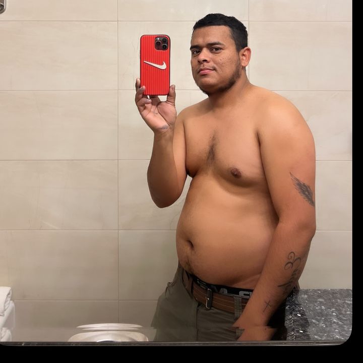 Profile Picture of PT (@peterete_1997) on Tiktok