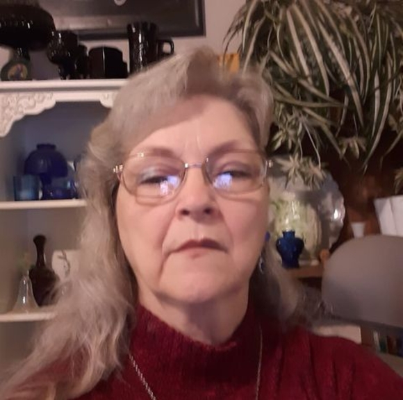 Profile Picture of Rita Reid (@ritareid954) on Poshmark
