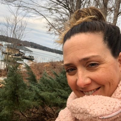 Profile Picture of Susanna Roberts (@RobertsSusanna) on Twitter
