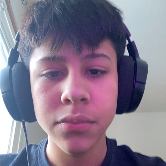 Profile Picture of Lucas Tovar (@lupfa) on Poshmark