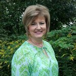 Profile Picture of Carol Shutey-Hooks (@carol.shuteyhooks) on Instagram