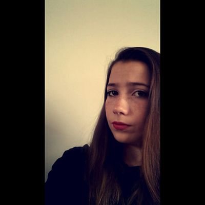 Profile Picture of Lisa Humbert (@___lisah___) on Twitter