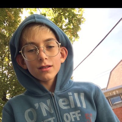 Profile Picture of Cesar Rocher (@RocherCesar) on Twitter