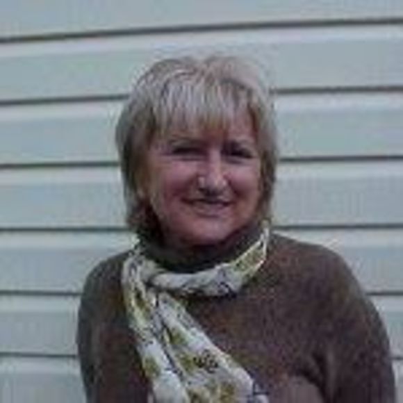 Profile Picture of Doina Dewell (@deedewell) on Poshmark