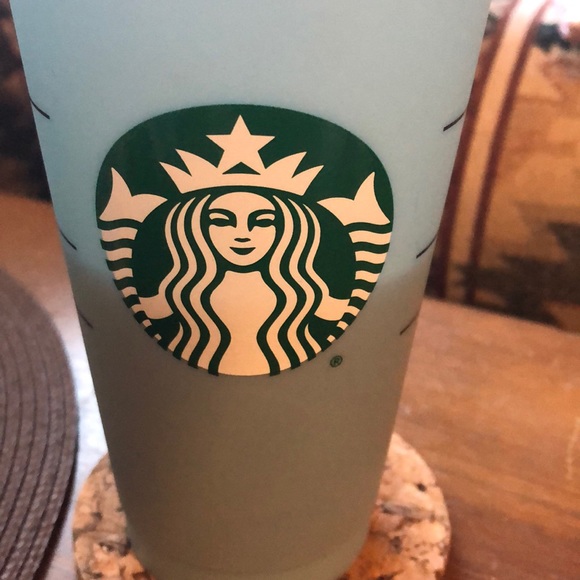 Profile Picture of Susan Atten (@satten) on Poshmark