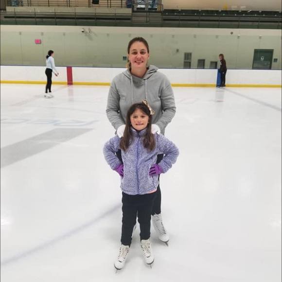 Profile Picture of Amber Montpas (@amber_montpas) on Poshmark