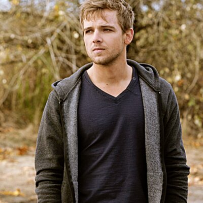 Alex Durant - Twitter Profile Picture of Alex Durant (@alexloveslauren) on Twitter