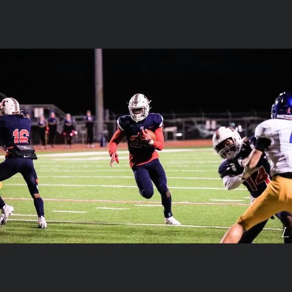 Profile Picture of Brandon Mackey (@brandonmackey61) on Poshmark