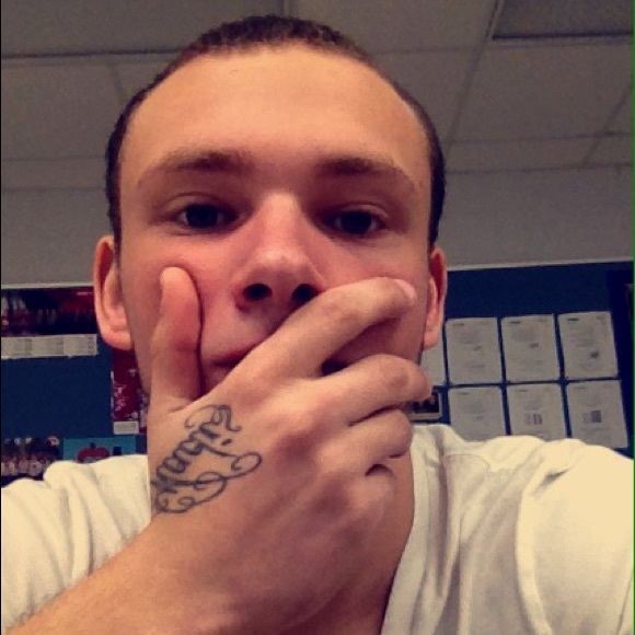 Profile Picture of Joshua Bain (@xjoshua_bx) on Poshmark