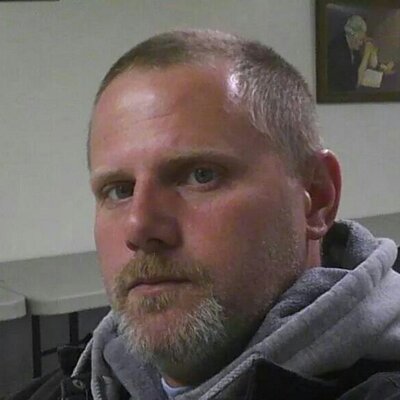 Profile Picture of Chris Albertson (@calbertson39) on Twitter