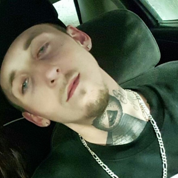 Profile Picture of James Luciano (@daddyjames09) on Poshmark