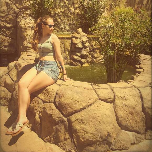 Profile Picture of Brooke Berkheiser (@its_brookee_) on Poshmark