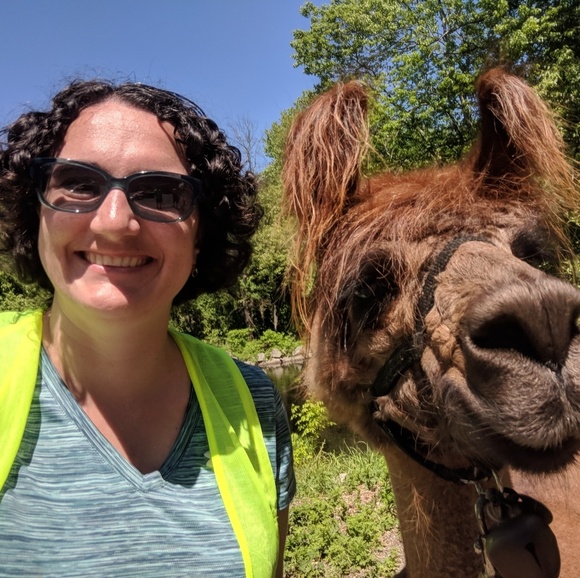 Profile Picture of Kathleen Danskin (@katie112137) on Poshmark