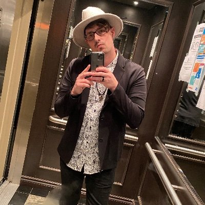 Profile Picture of Chef Chris Sroka (@SrokaChef) on Twitter