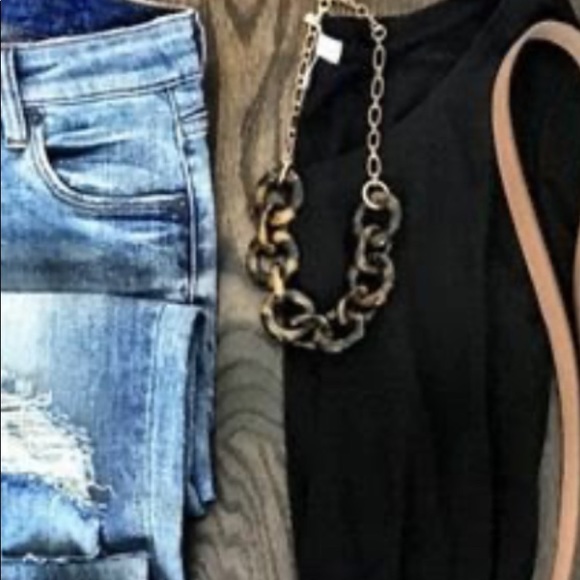 Profile Picture of Michelle Argento (@mlaspa) on Poshmark