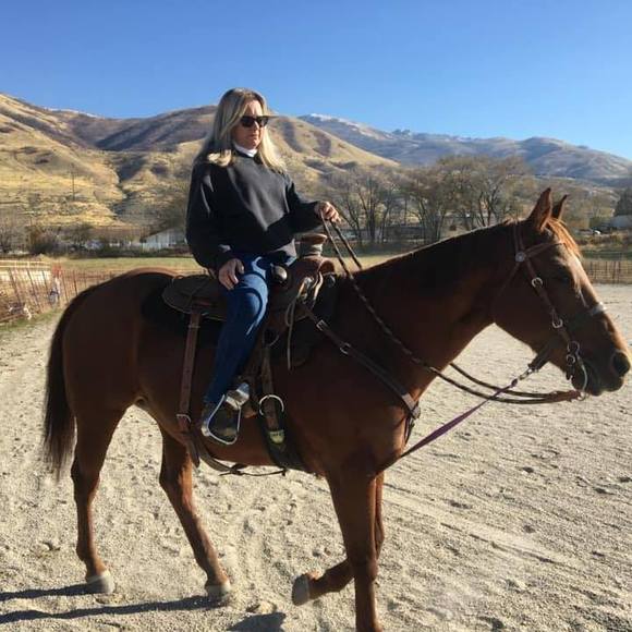 Profile Picture of Chris Poulin (@poulin47ak) on Poshmark