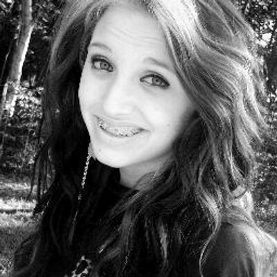 Profile Picture of Elizabeth Lusk (@ElizabethRanaee) on Twitter