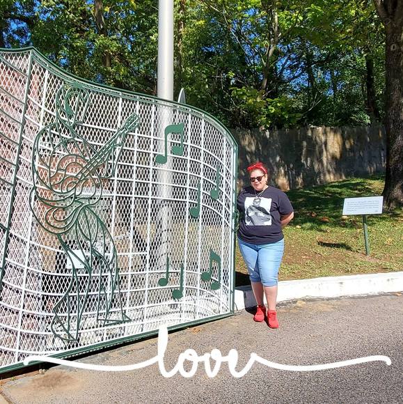 Profile Picture of Maria Calvi (@lovelymaria02) on Poshmark