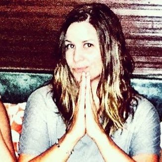 Profile Picture of Melanie Olsen (@mellyolsen) on Twitter