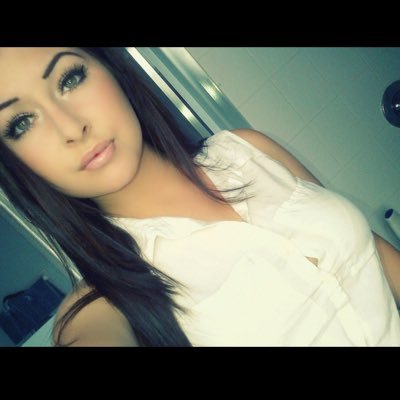 Profile Picture of Lindsey Gates (@lindsey__tho) on Twitter