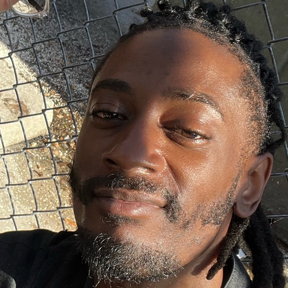 Profile Picture of James Jean baptiste (@10jean92) on Poshmark