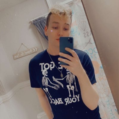 Profile Picture of Andrew Bo Monroe (@AndrewBoMonroe) on Twitter