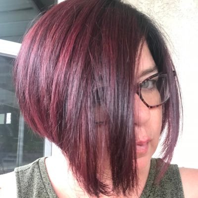 Profile Picture of Jenn Wanis (@SDJenn) on Twitter