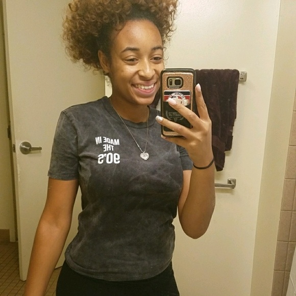 Profile Picture of Tamar Smith (@talexandrea1) on Poshmark