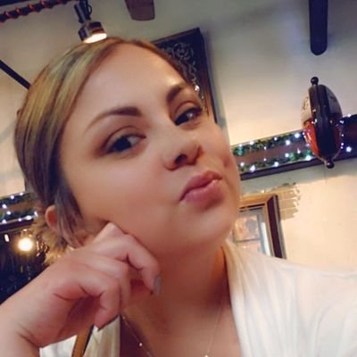 Profile Picture of Nicole McMullen (@n_eckman) on Twitter