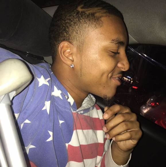 Profile Picture of Craig Toogood (@newyork954) on Poshmark