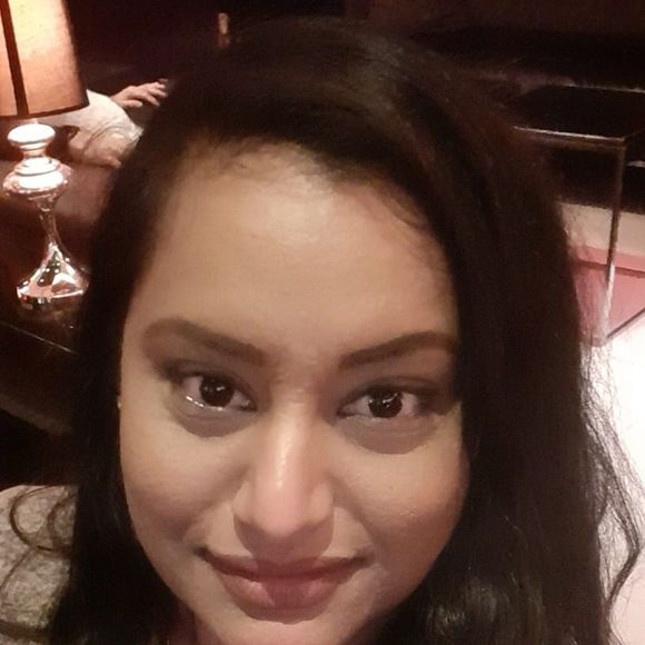 Profile Picture of Roselyn Dass chaudhary (@roseydc) on Poshmark