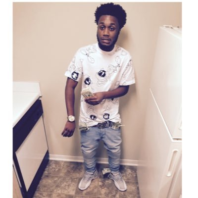 Profile Picture of ... (@JayTruss) on Twitter