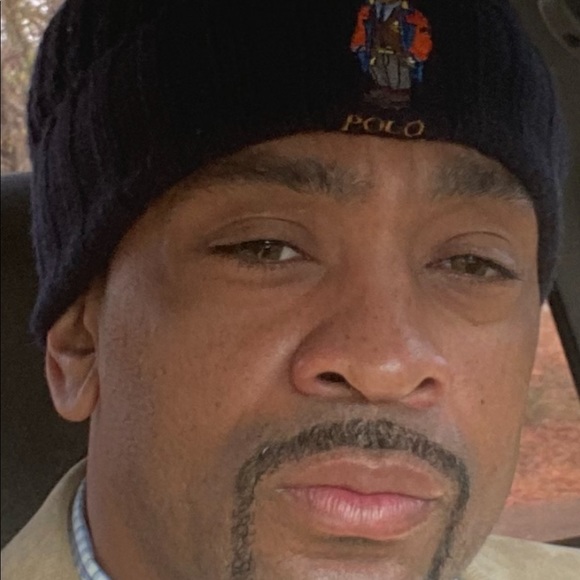 Profile Picture of Timothy Gilliam (@troyson15) on Poshmark
