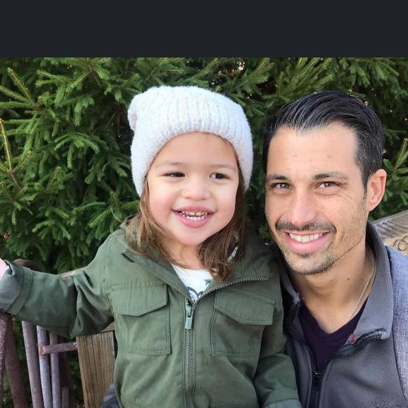 Profile Picture of Josh Surber (@joshsurber) on Poshmark