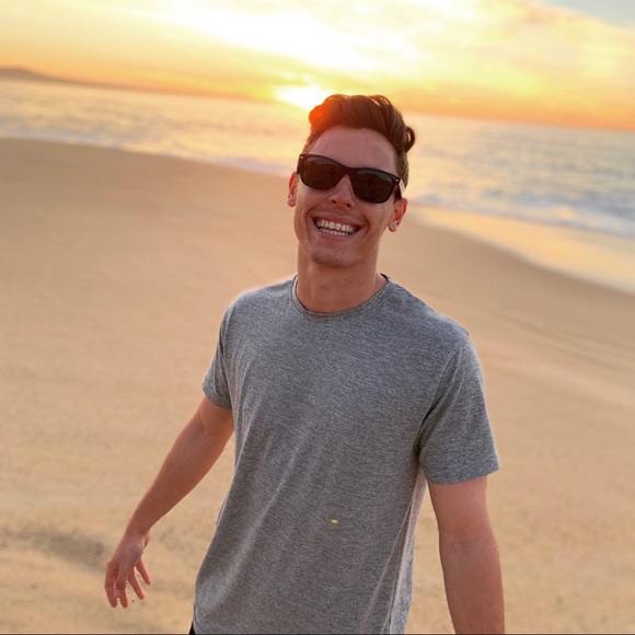 Profile Picture of Michael Scolaro (@mikeyds96) on Poshmark