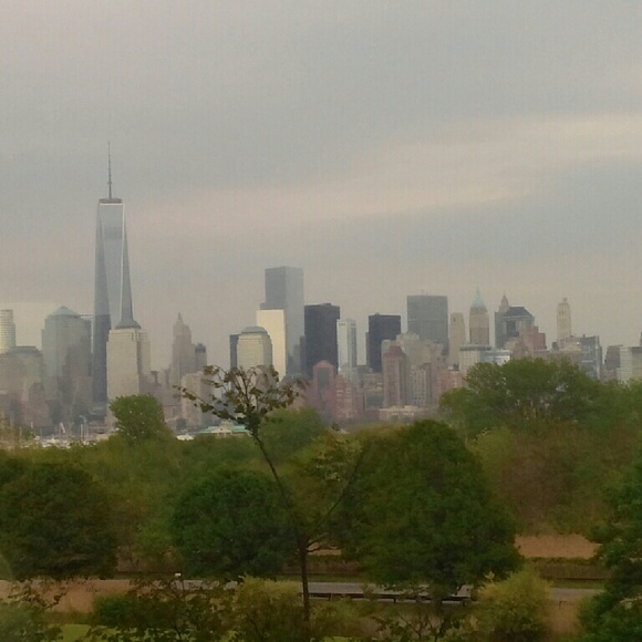 Profile Picture of Daniela Rodrigues (@daniela2819) on Poshmark