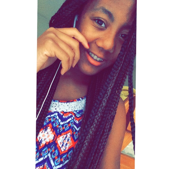 Profile Picture of Harmony Williams (@mylifeasharmony) on Poshmark