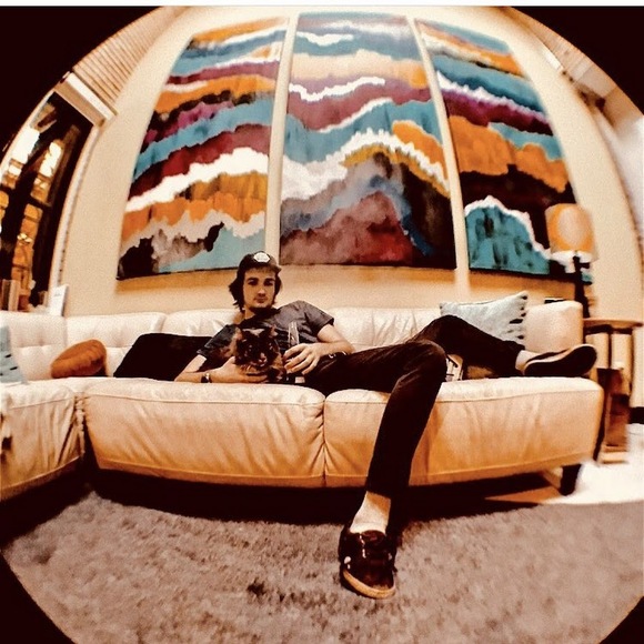 Profile Picture of Evan Copiskey (@evancopiskey) on Poshmark