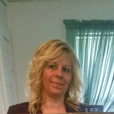 Profile Picture of Linda Catalano (@luvlel80) on Twitter