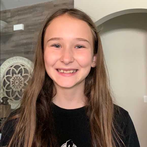 Profile Picture of Erin Kern (@erinkern505) on Poshmark