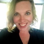 Profile Picture of Cary (@carolyn_nicole_bloomer) on Instagram