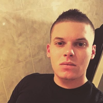 Profile Picture of Findtoi (@brybry_2501) on Twitter