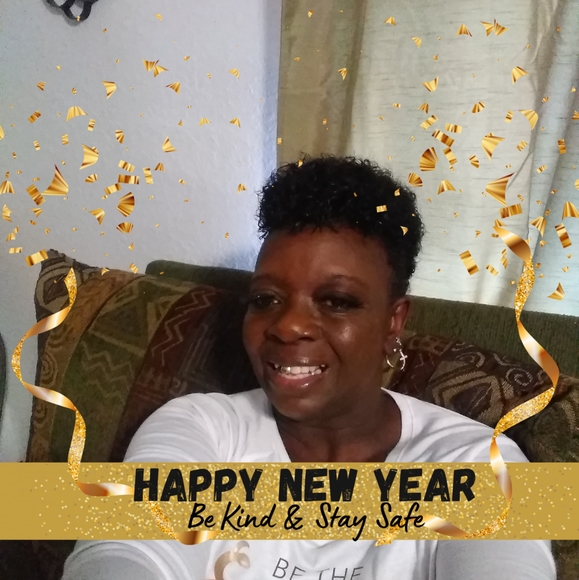 Profile Picture of Debra Dancer sims (@mrsdsims) on Poshmark