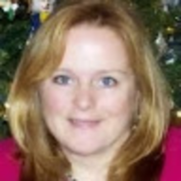 Profile Picture of Debbie Kearns (@jrzmom0) on Poshmark