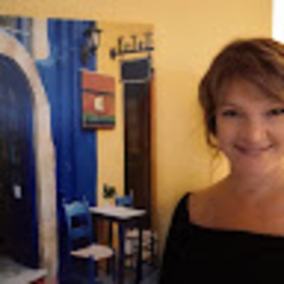 Profile Picture of Jacqueline Fiander (@jackiefiander) on Poshmark