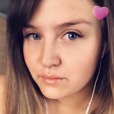 Alina Yakovleva - Twitter Profile Picture of Alina Yakovleva (@AlinaYa19) on Twitter